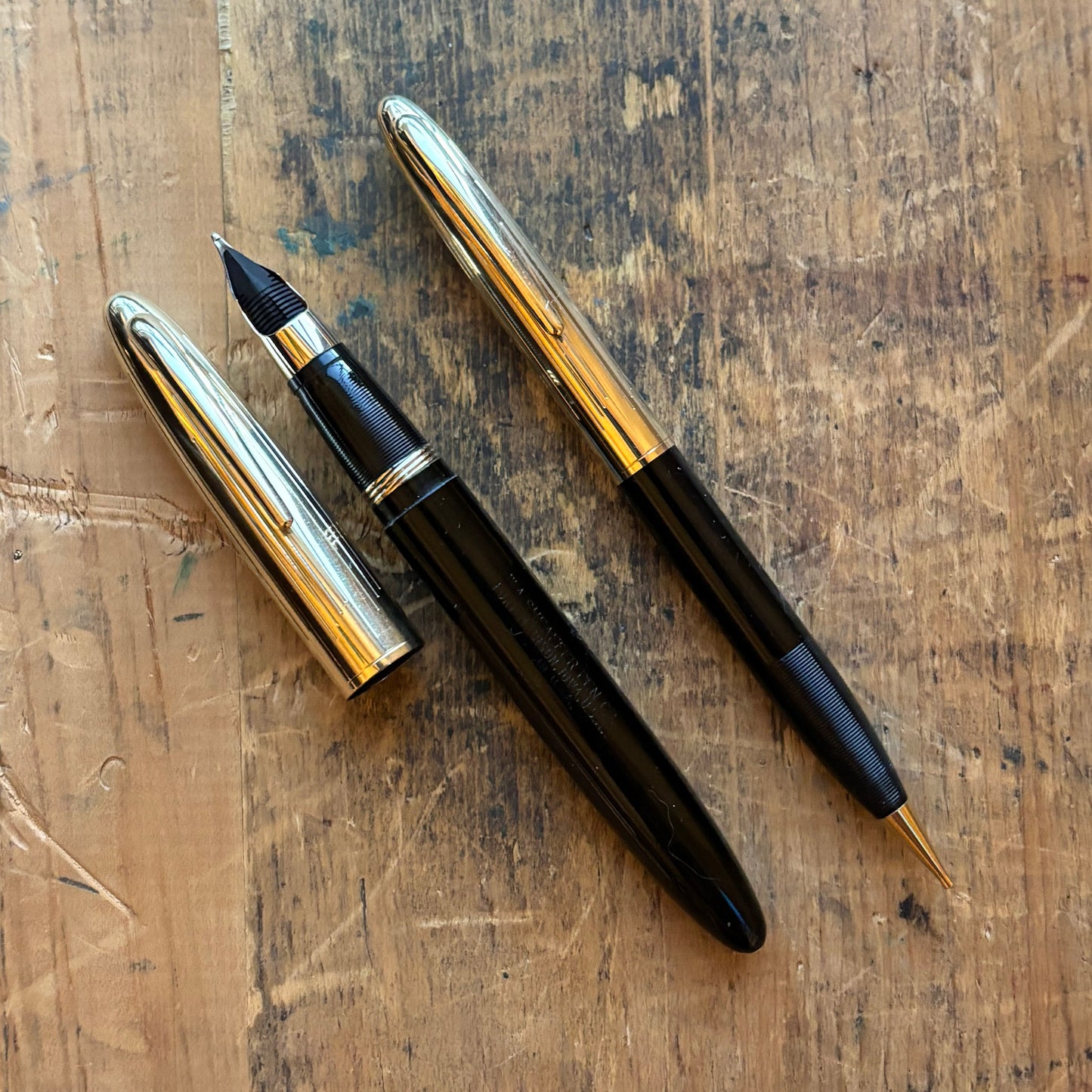 Sheaffer Triumph Crest Deluxe 1500 Fountain Pen and Pencil Set