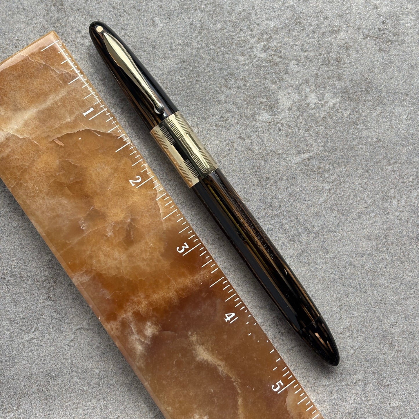 Sheaffer Triumph Vac-fil, Extra Wide Band, Golden Brown