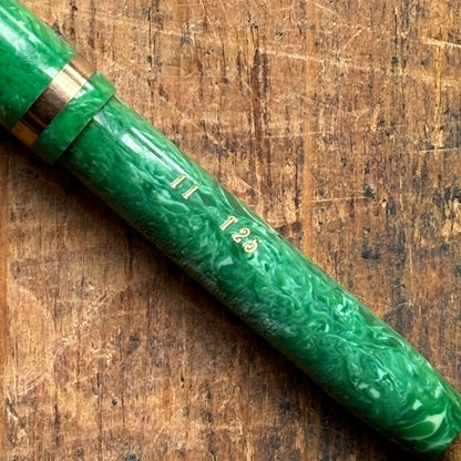 Sheaffer Flat Top JR; Vibrant Jade Green