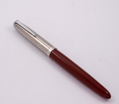 Parker VS Fountain Pen, 1947, Rust-colored Barrel and Lustraloy Cap, Button Filler with a 14k Gold Nib Type: Restored Fountain Pen Product Name: Parker VS Manufacture Year: 1947 Length: 5 1/2 Filling System: Button filler with aluminum button Color/Patter