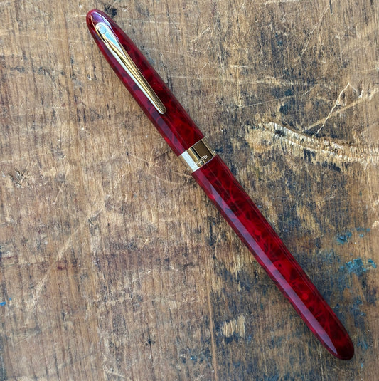 Sheaffer Crest Reissue, Flame Red, Medium 18K Nib