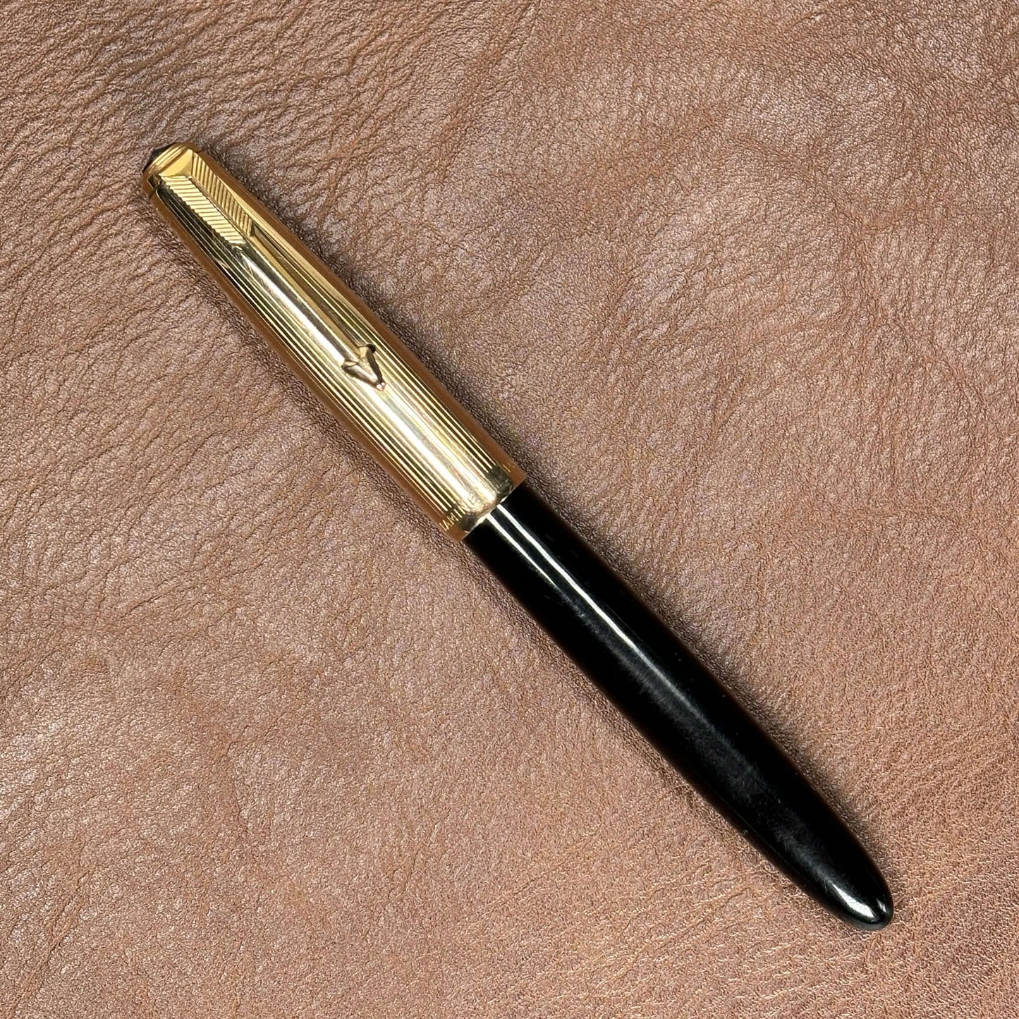 Parker La Plume "Double or Lamine" Fountain Pen Made in France, Black with Gold Filled Cap, Arrow Clip  Ozark Pen Shop   