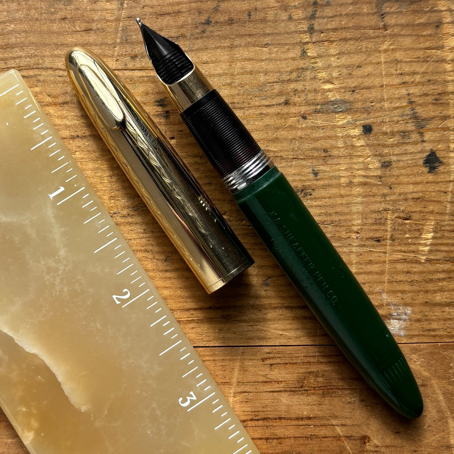 Sheaffer Tuckaway Crest, Evergreen Green, Gold-filled Cap