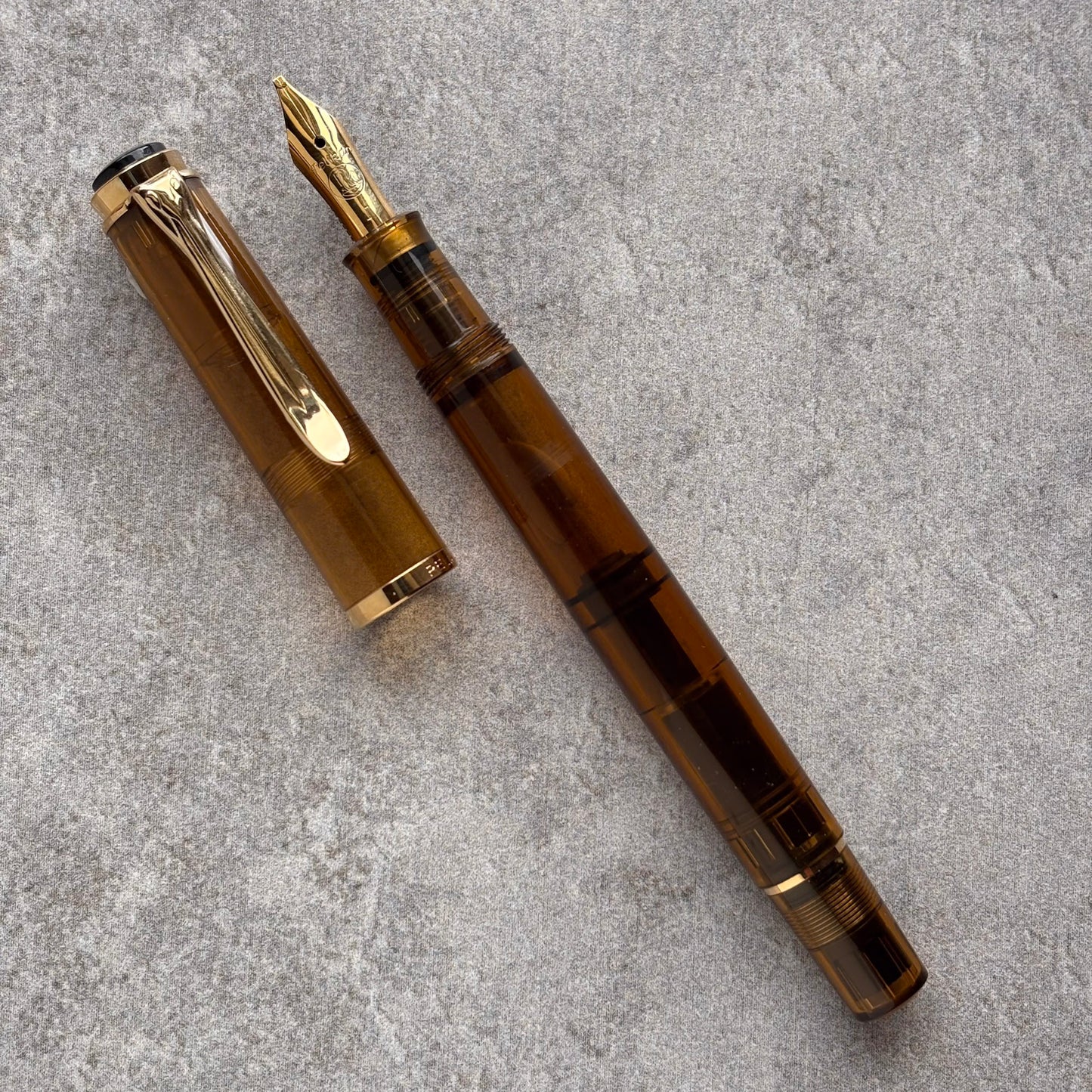 Pelikan M200 Cognac, Italic Gold Plated Nib