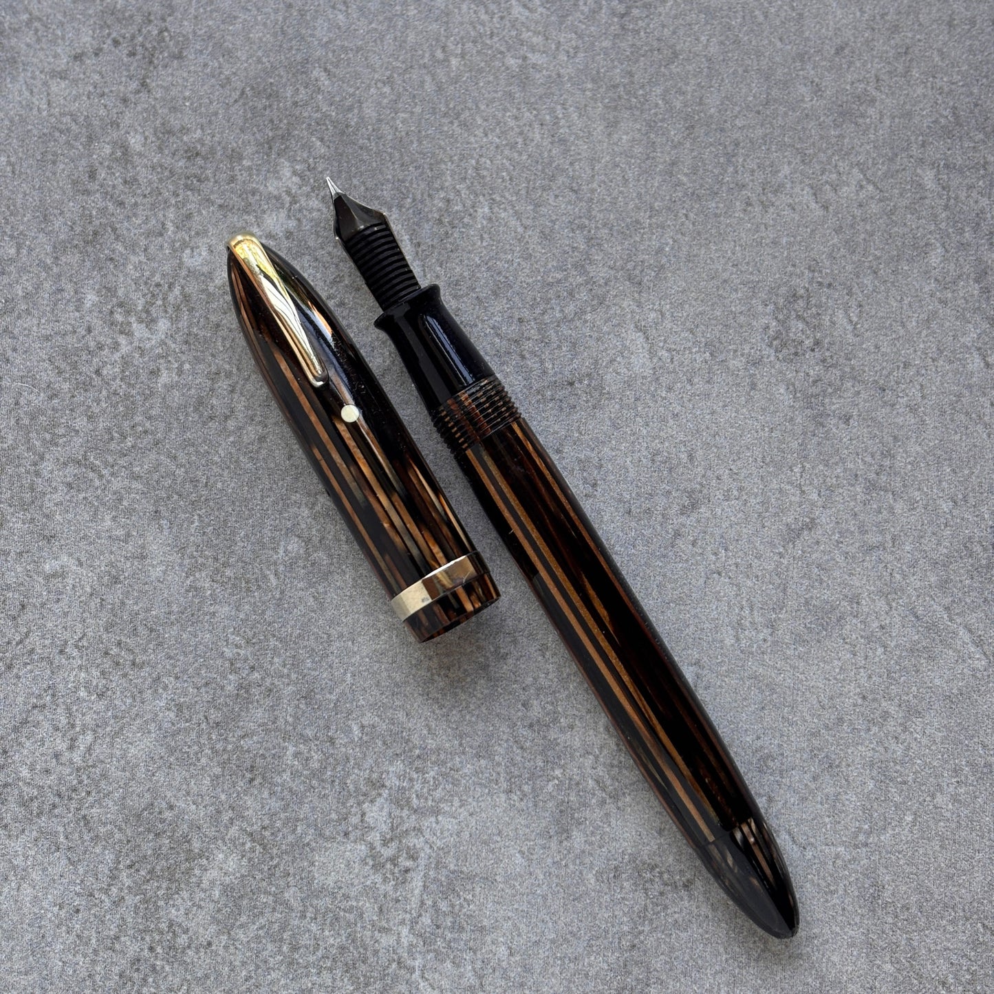 Sheaffer Balance, Military Clip, Golden Brown, 14K Lifetime Nib