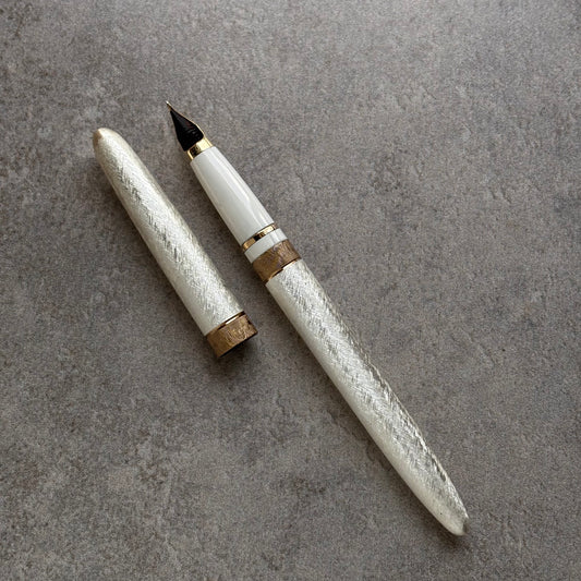 Lady Sheaffer Skripsert XX, Satin Silver with Gold Colored Bands