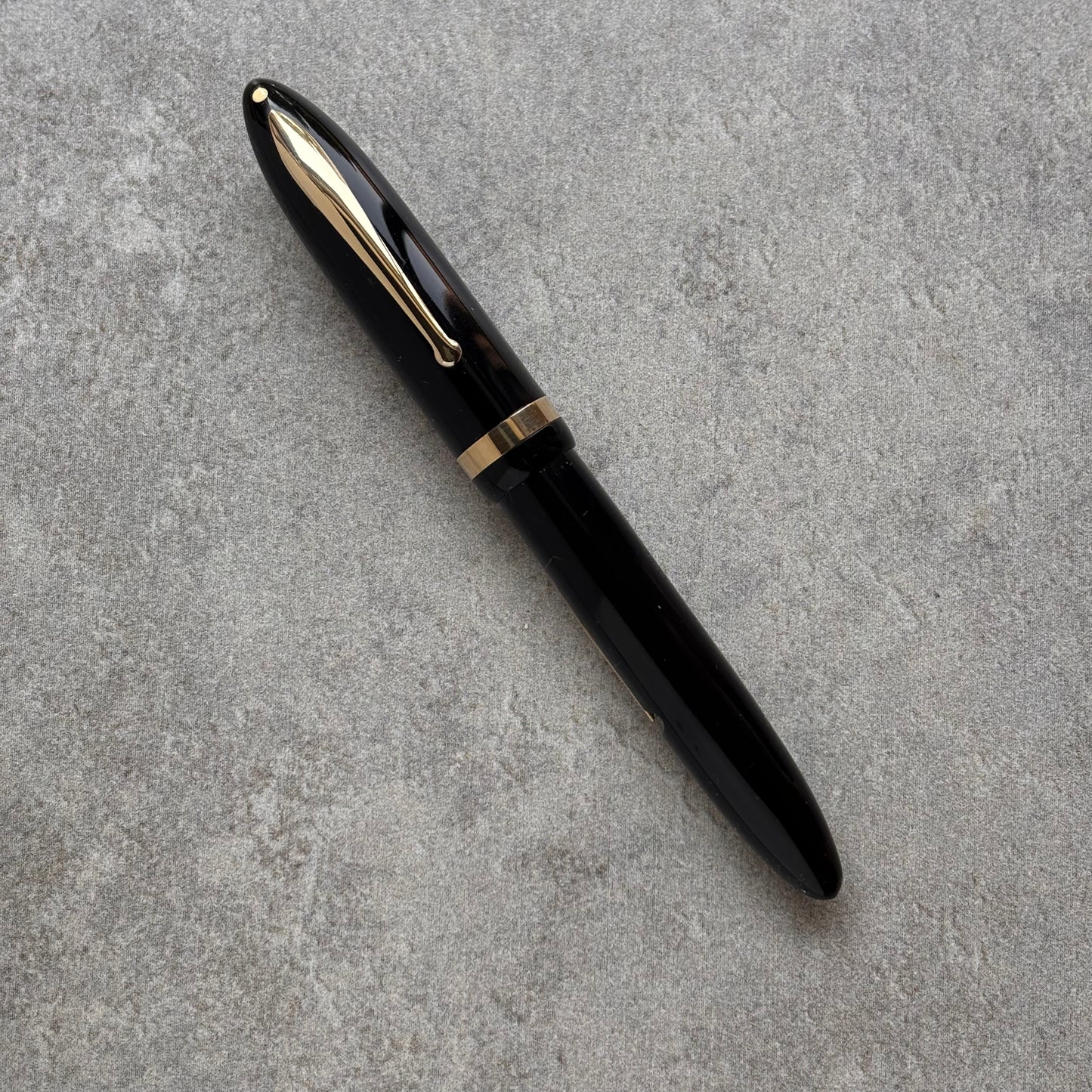 Sheaffer Balance Lever-filler, Black