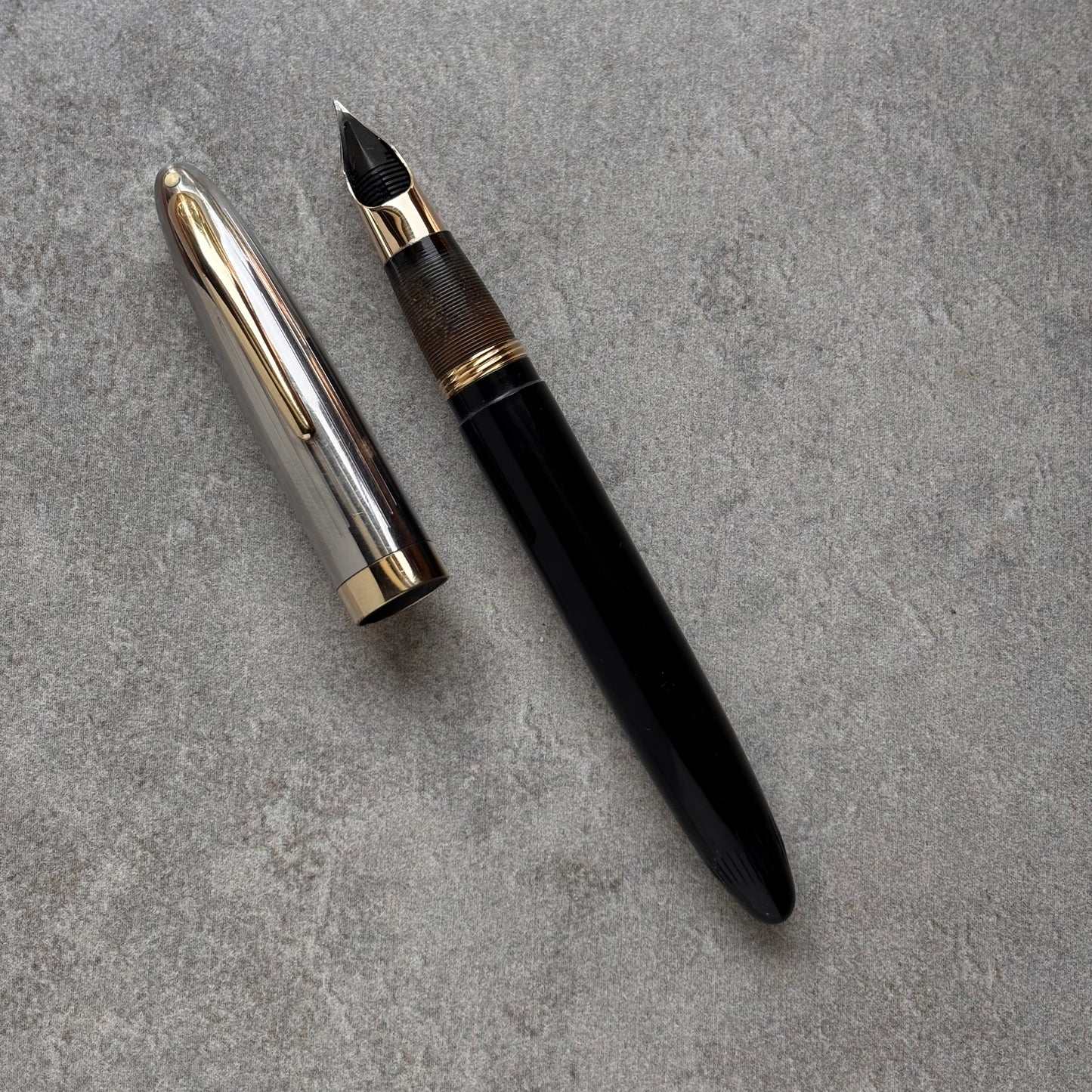 Sheaffer Sentinel Deluxe, Black with Two-tone Cap
