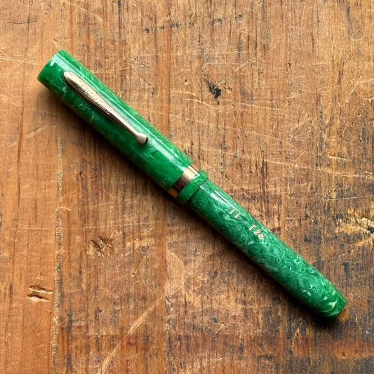 Sheaffer Flat Top JR; Vibrant Jade Green