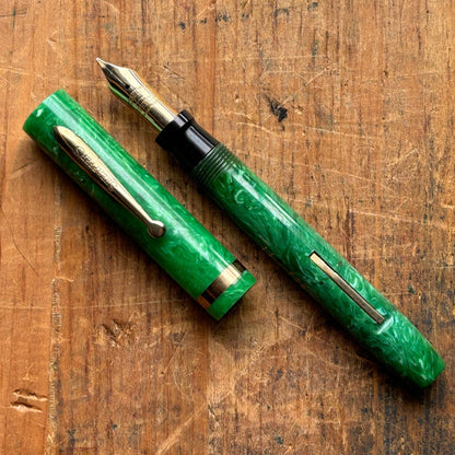 Sheaffer Flat Top JR; Vibrant Jade Green