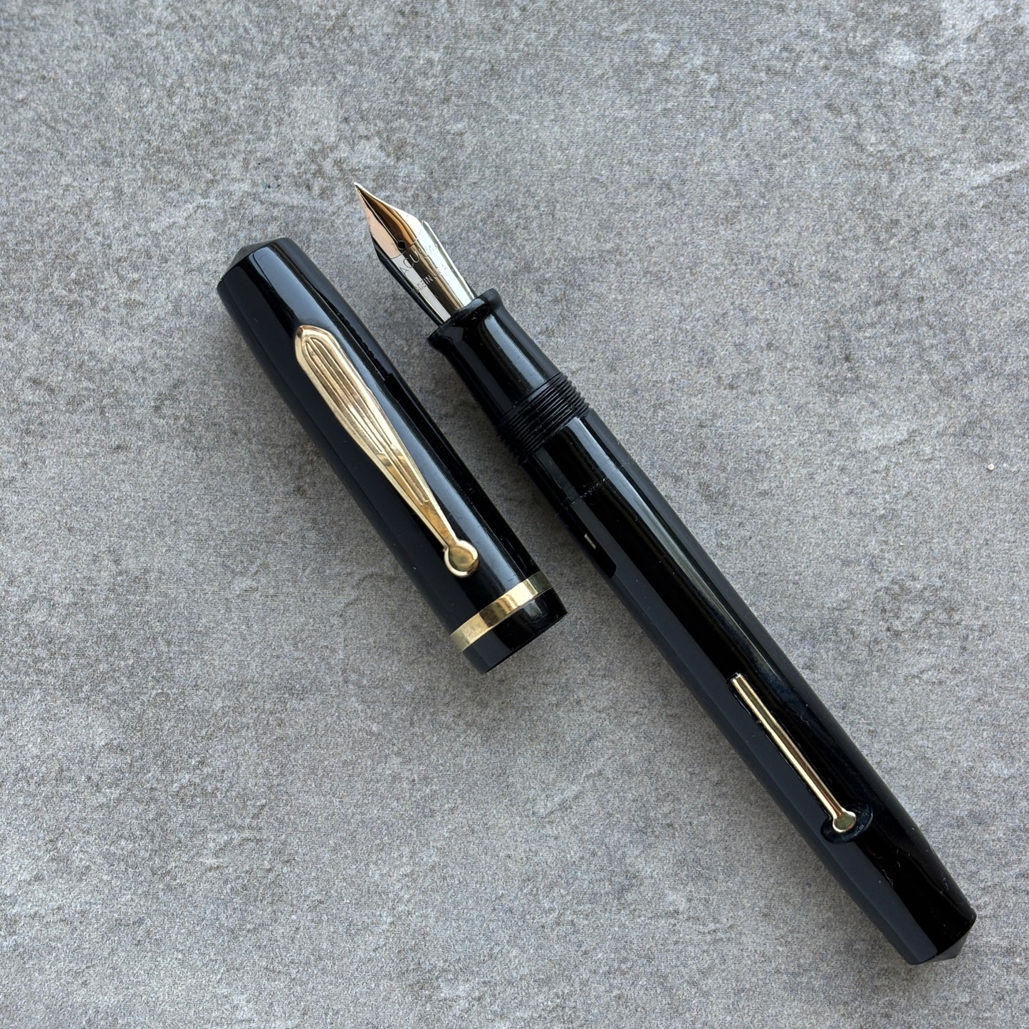 Vacuum-Fil Fountain Pen (Sheaffer Sub Brand), Black