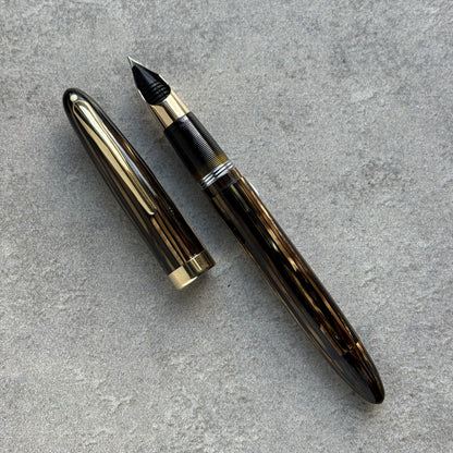 Sheaffer Triumph Lifetime Fountain Pen, Golden Brown