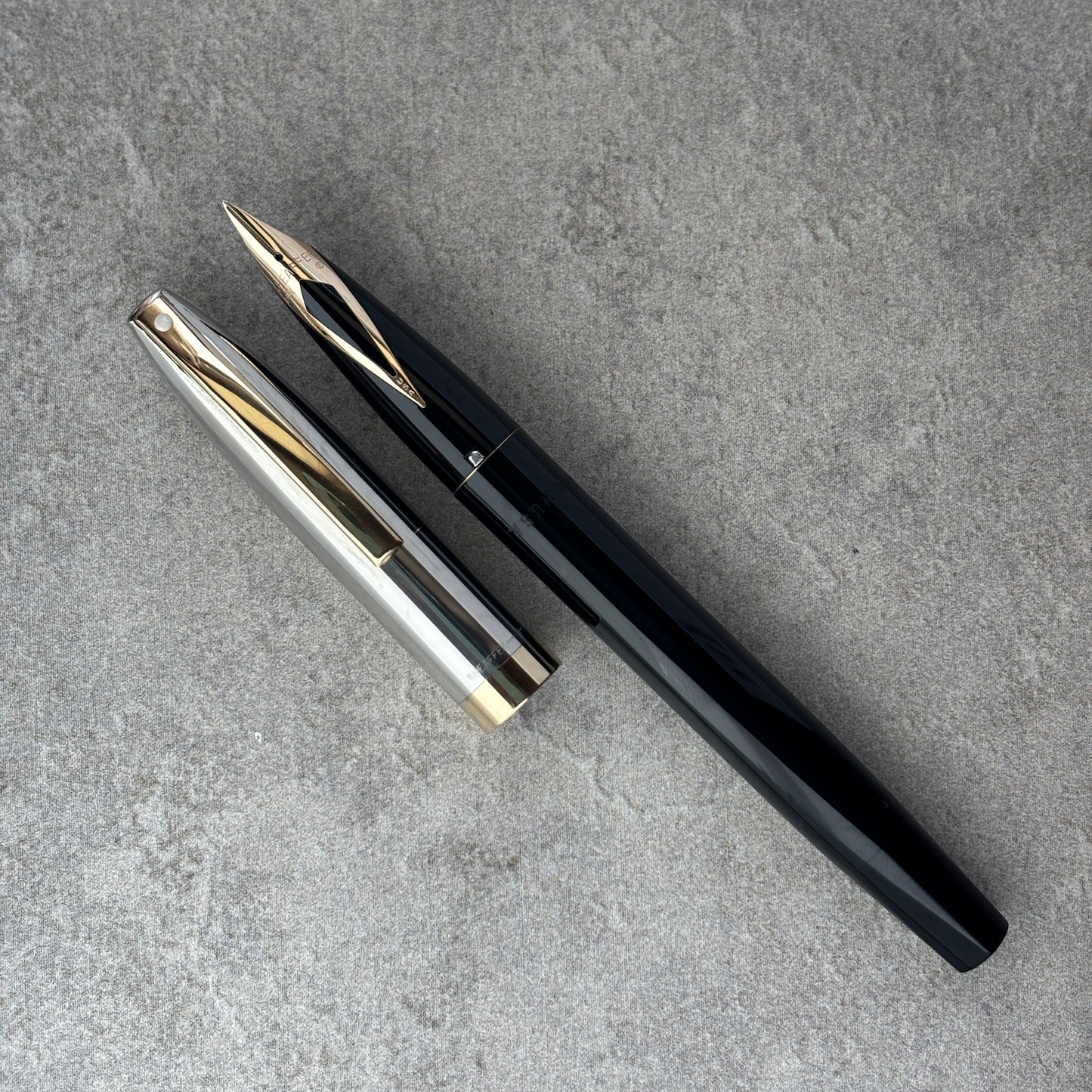 Sheaffer Imperial touchdown, Black with Two-tone Cap