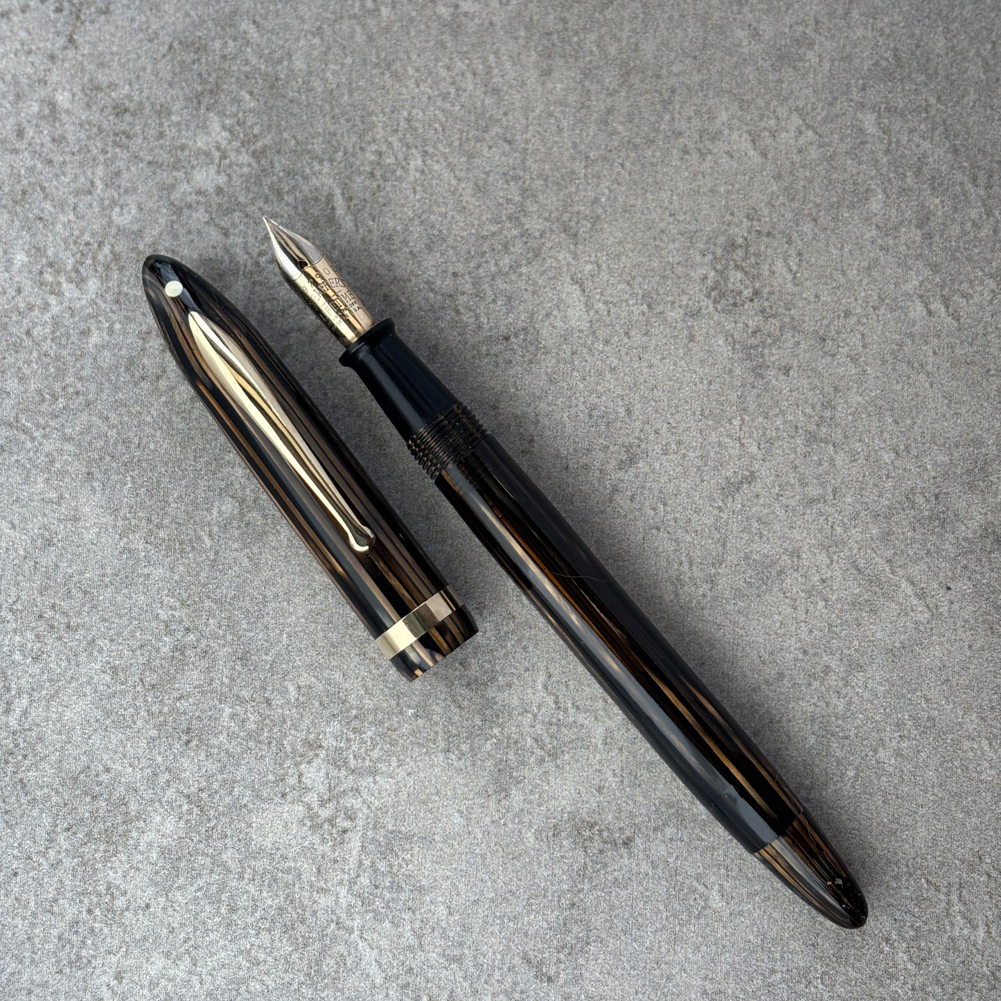 Sheaffer Balance Full Length, Slender- Golden Brown