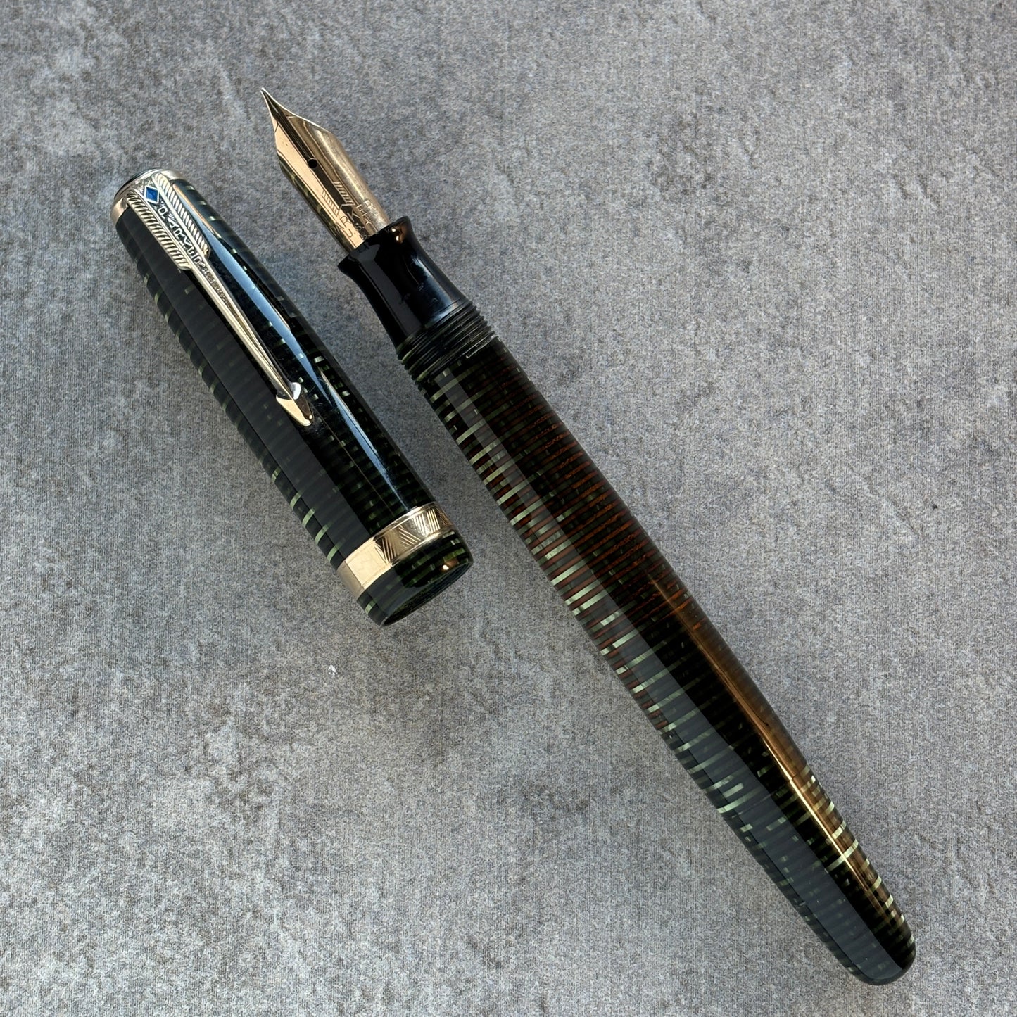 Parker Vacuumatic Major, Fine 14K Parker Nib, Emerald Green