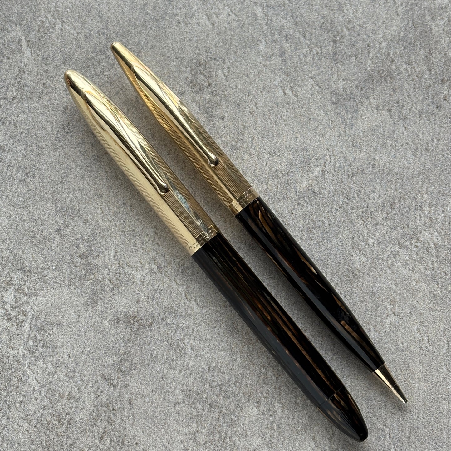 Sheaffer Triumph Crest, Golden Brown Fountain Pen and Pencil Set