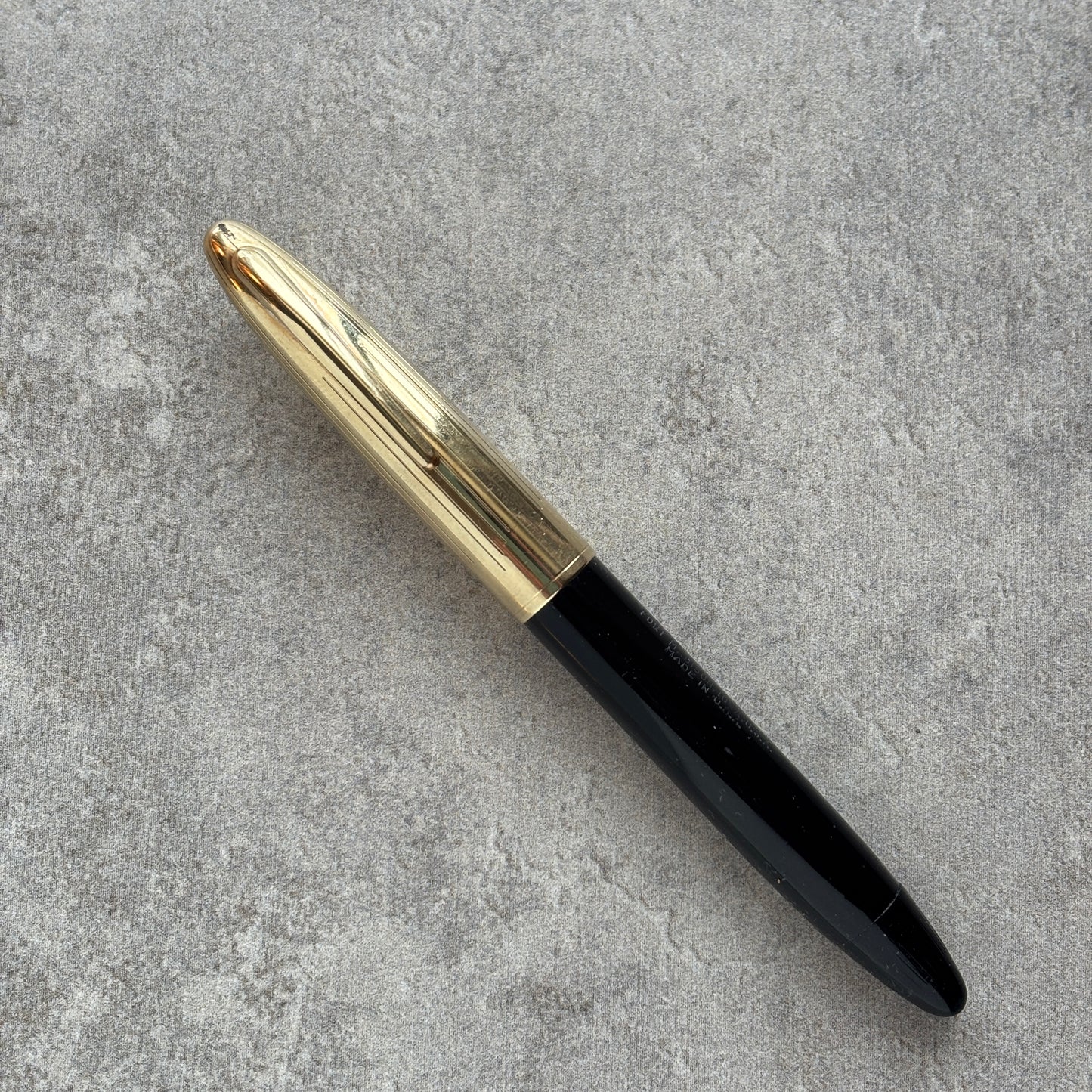Sheaffer Crest Deluxe, Black with Gold Filled Cap