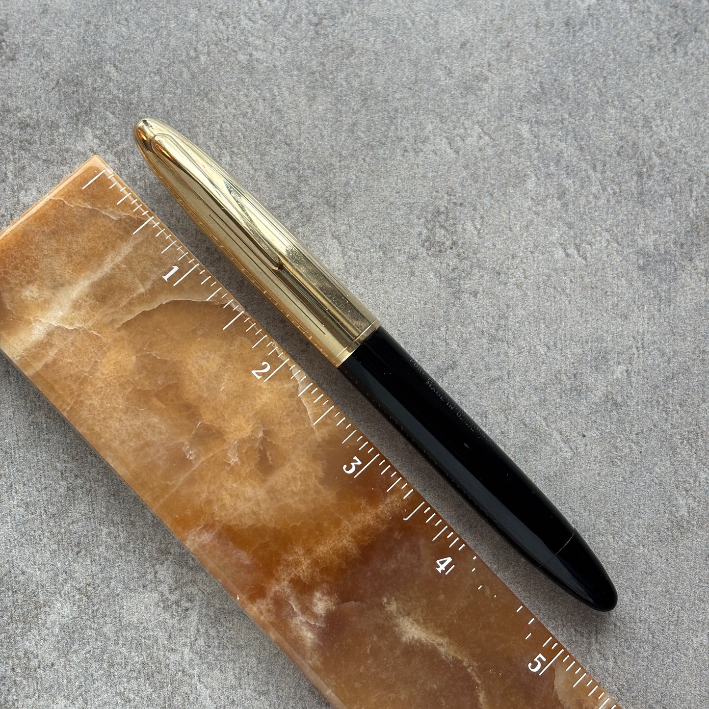 Sheaffer Crest Deluxe, Black with Gold Filled Cap