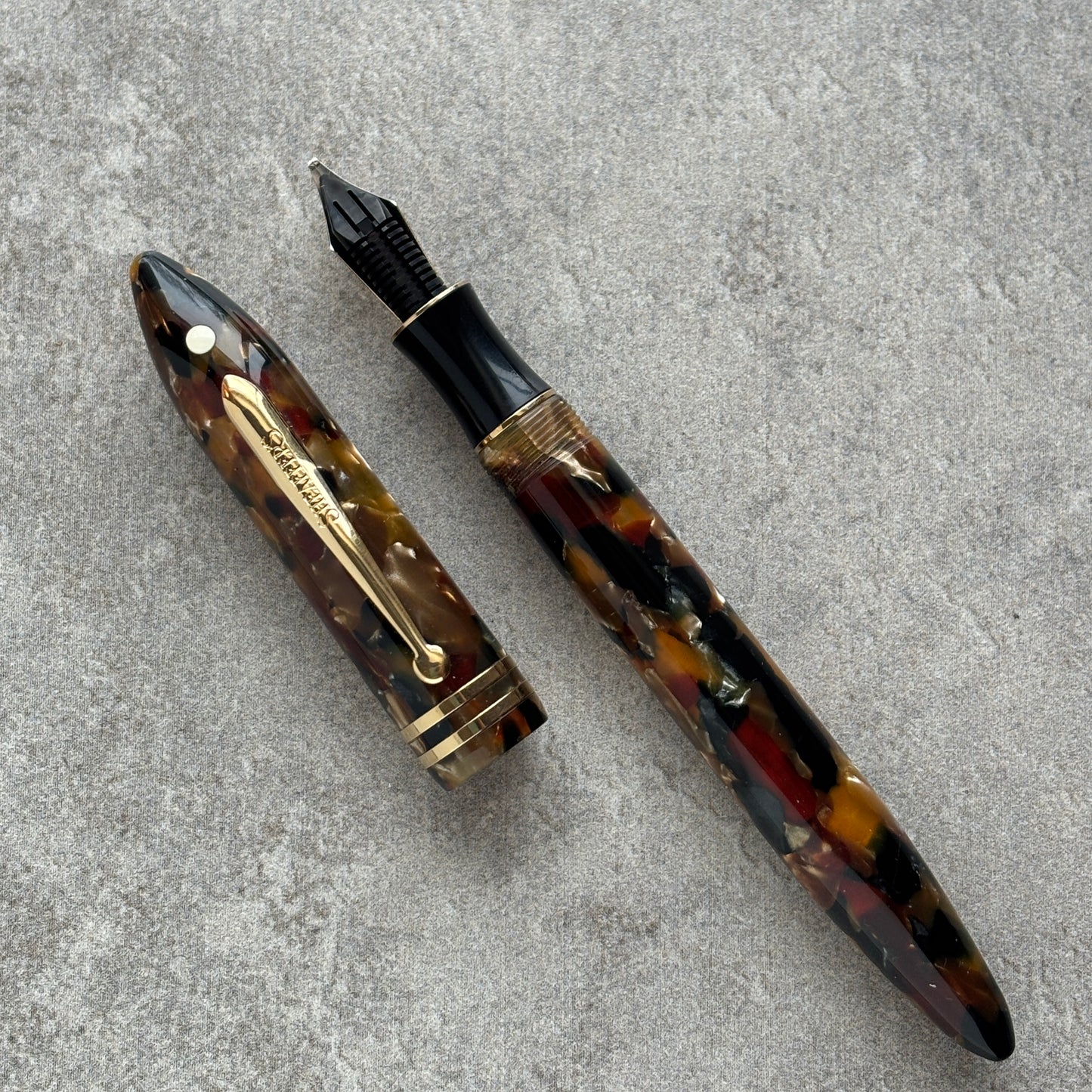 Amber Glow Sheaffer Balance II, Stub Nib