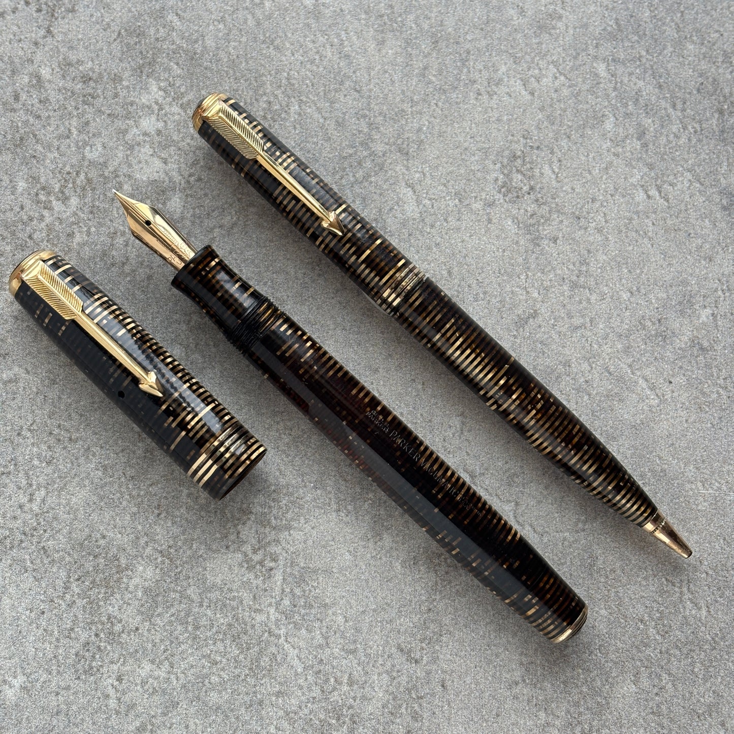 Parker Vacumatic Standard Set, Medium-fine Nib