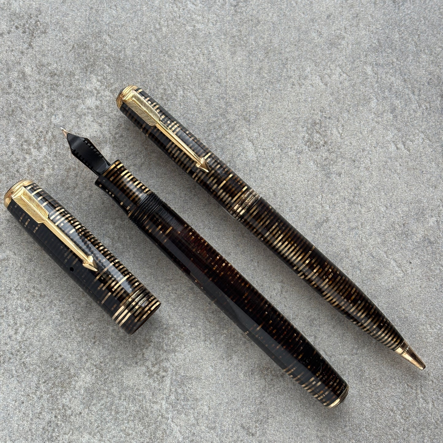 Parker Vacumatic Standard Set, Medium-fine Nib