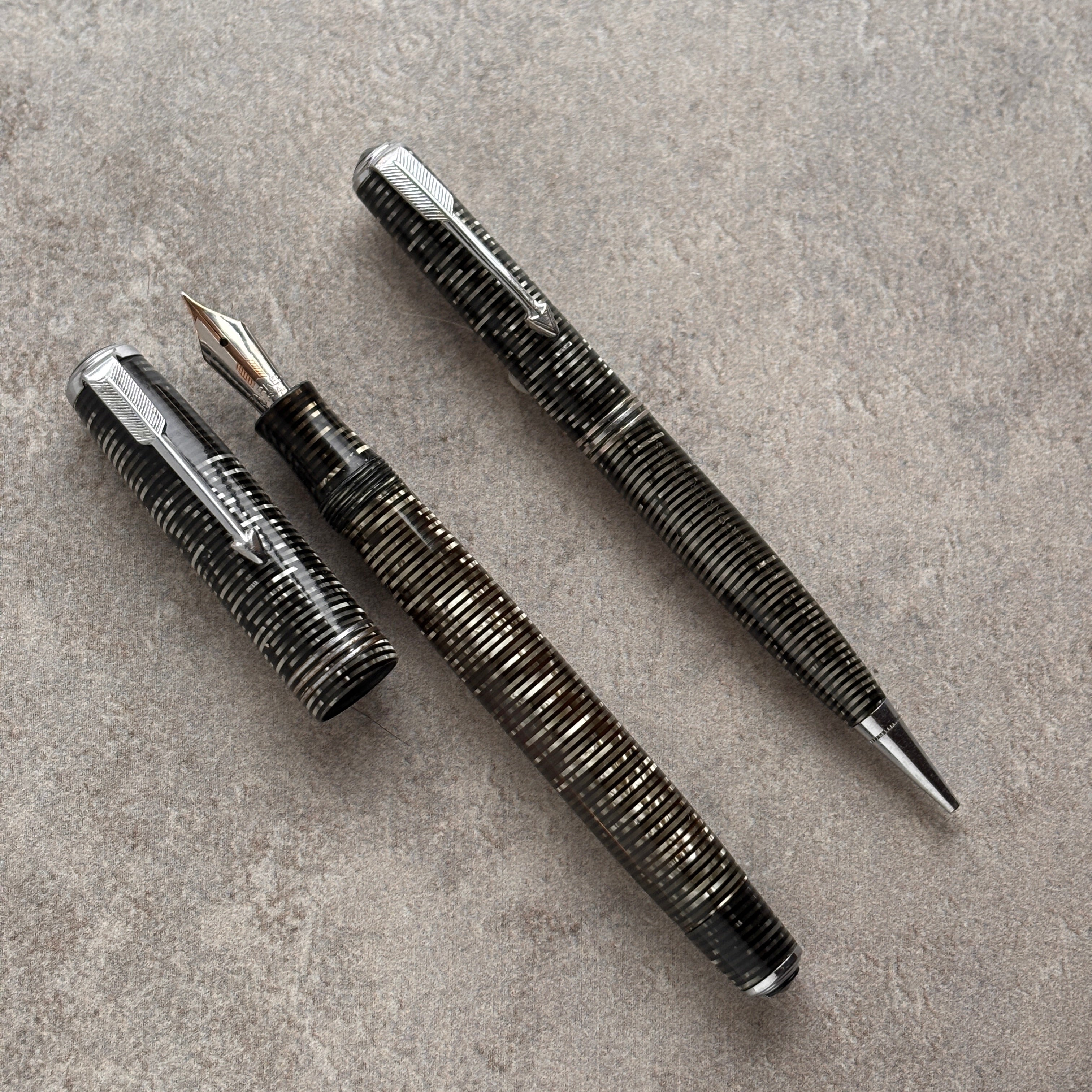 Parker Vacumatic Standard Set, Silver pearl, Fine Nib – Ozark Pen Shop