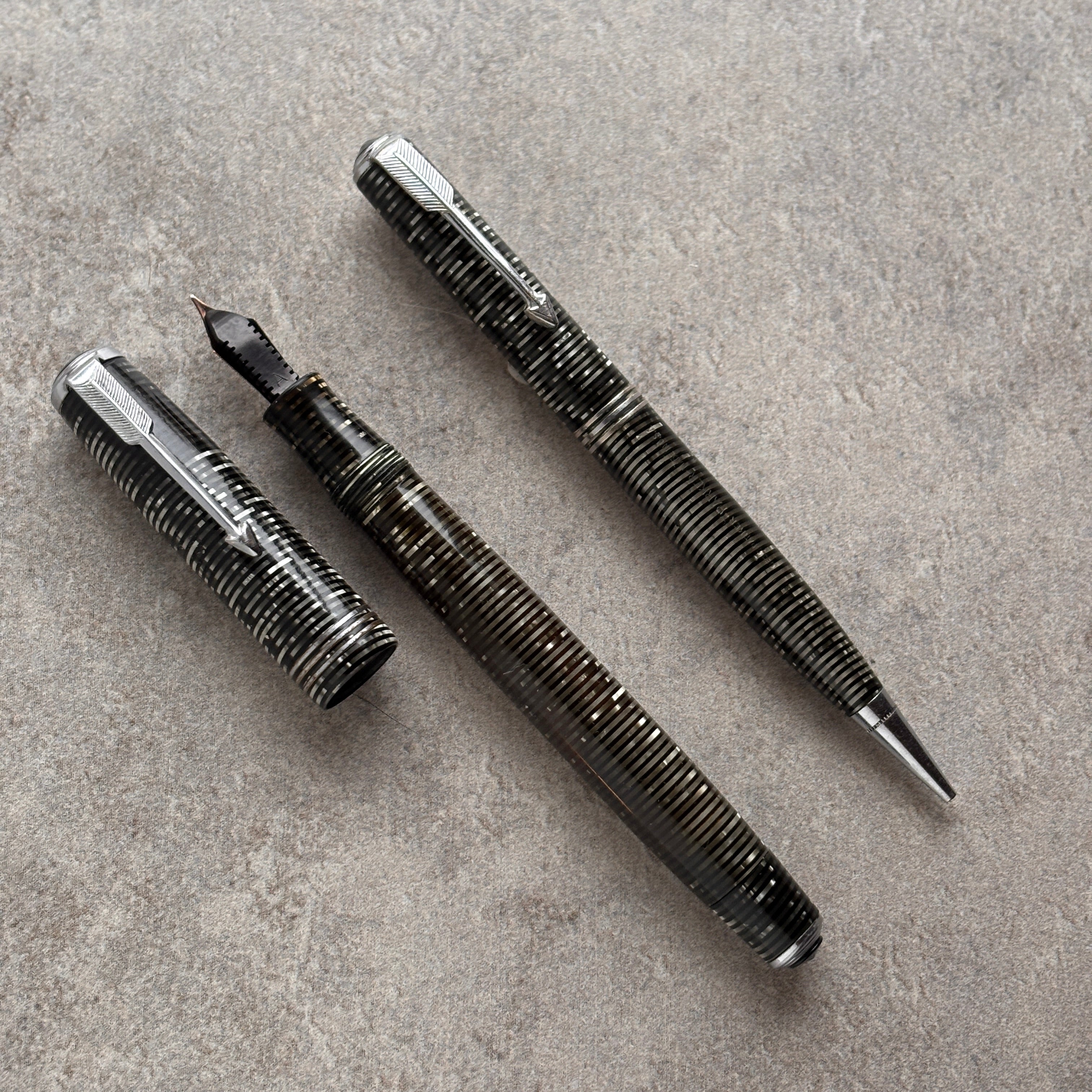 Parker Vacumatic Standard Set, Silver pearl, Fine Nib – Ozark Pen Shop