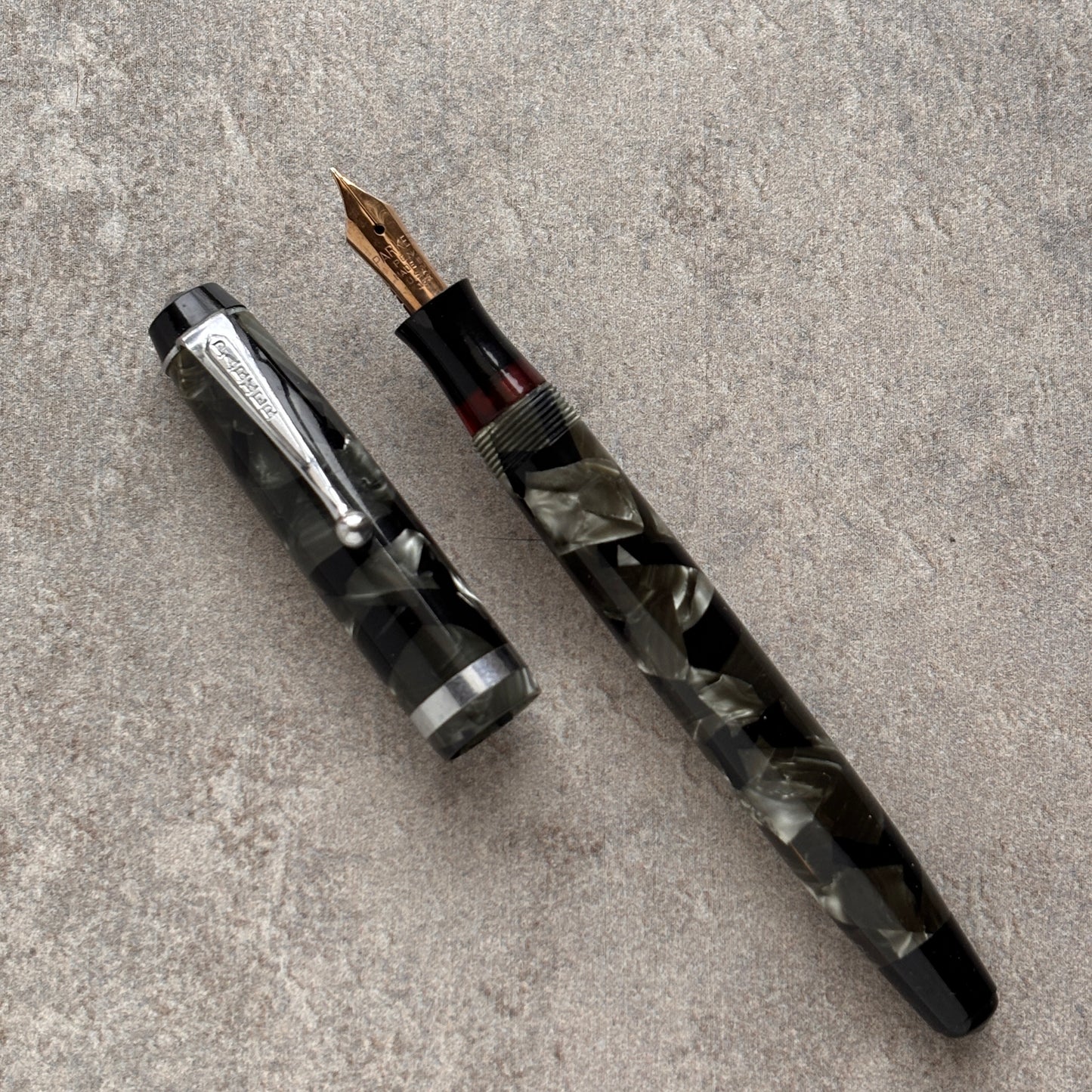 Parker Challenger Fountain Pen, Gray Pearl