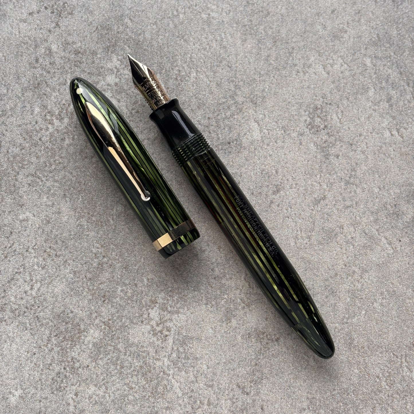 Sheaffer Premier or Oversized, Marine Green Fountain Pen