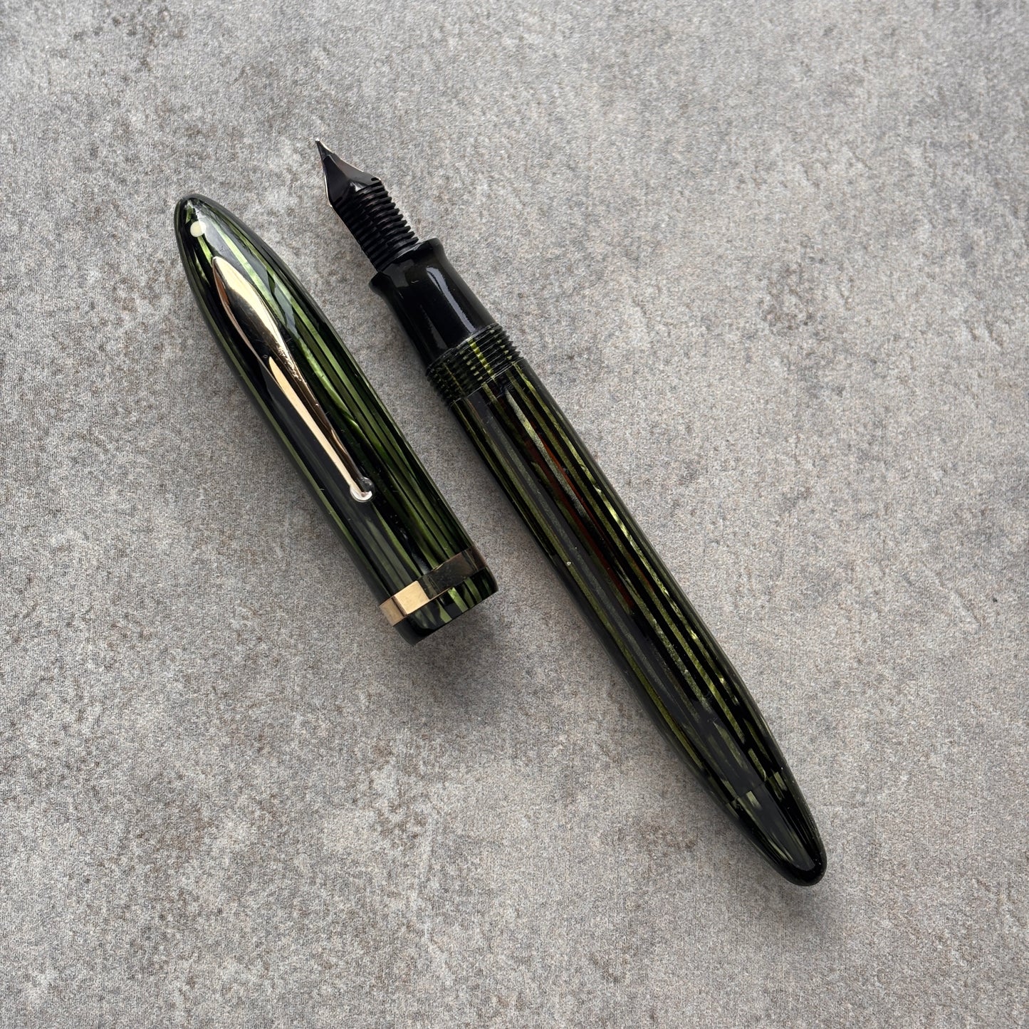Sheaffer Premier or Oversized, Marine Green Fountain Pen